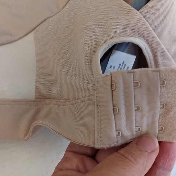 ❌SOLD❌ Champion High Impact Sports Bra - Picture 4 of 5